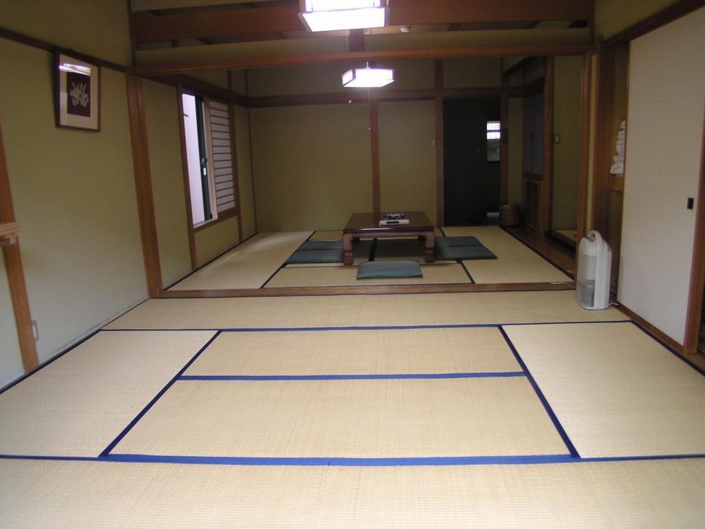 Hôtel Irorino Yado Sankichi à Izu  Extérieur photo