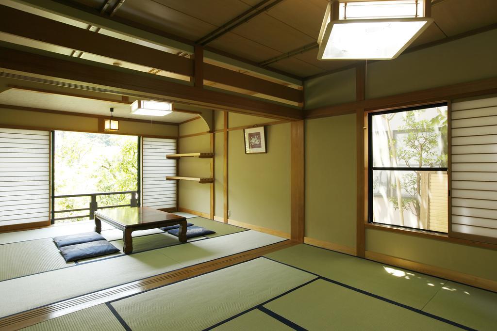 Hôtel Irorino Yado Sankichi à Izu  Extérieur photo