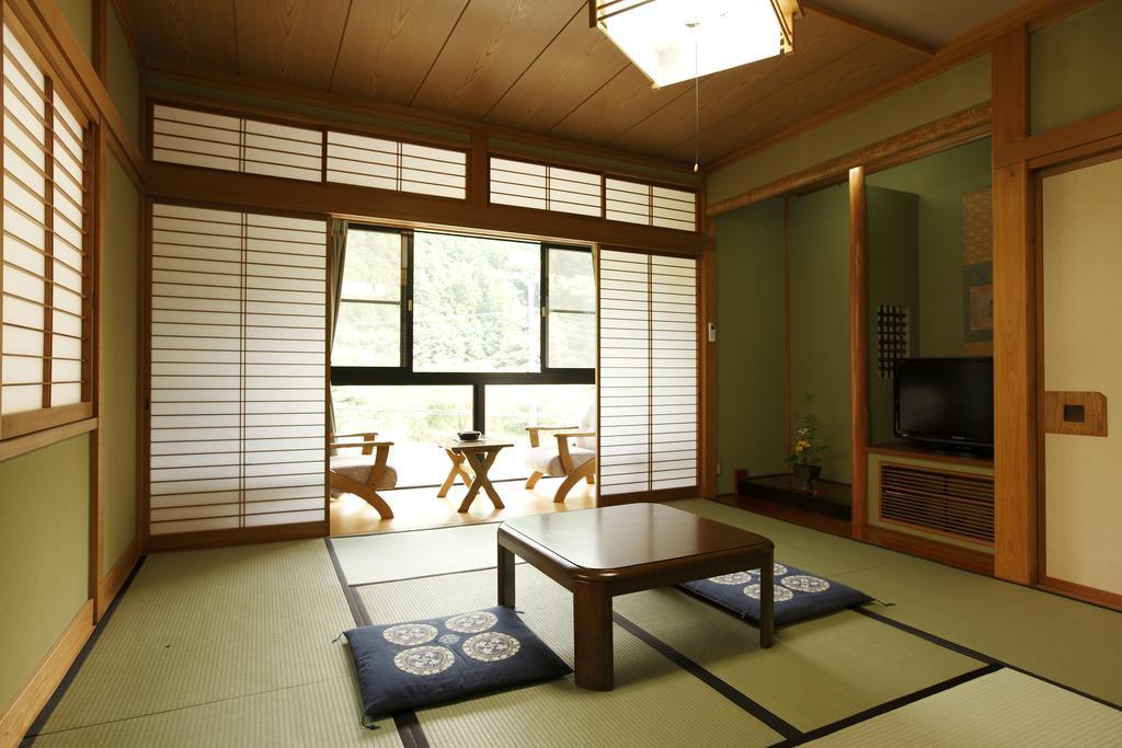 Hôtel Irorino Yado Sankichi à Izu  Extérieur photo