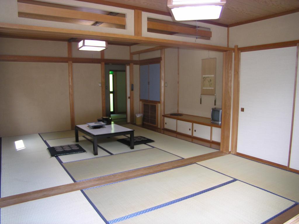 Hôtel Irorino Yado Sankichi à Izu  Extérieur photo